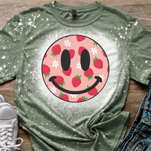 Load image into Gallery viewer, Strawbery Smiley T-shirt