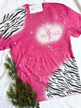 Load image into Gallery viewer, Pink Zebra Splash &amp; Shoulder T-shirt

